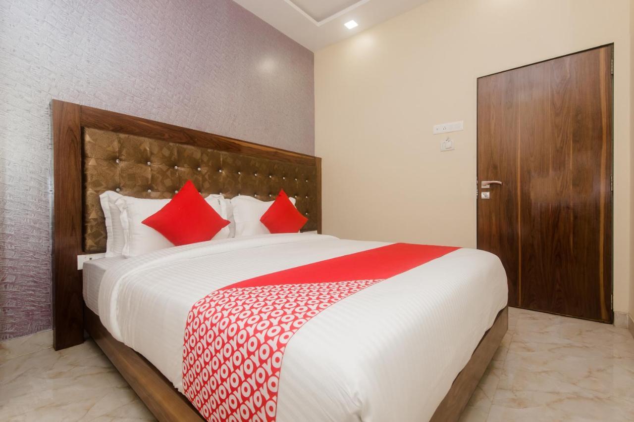 Hotel O Greenforest Near Airport Road Metro Station Mumbai Kültér fotó