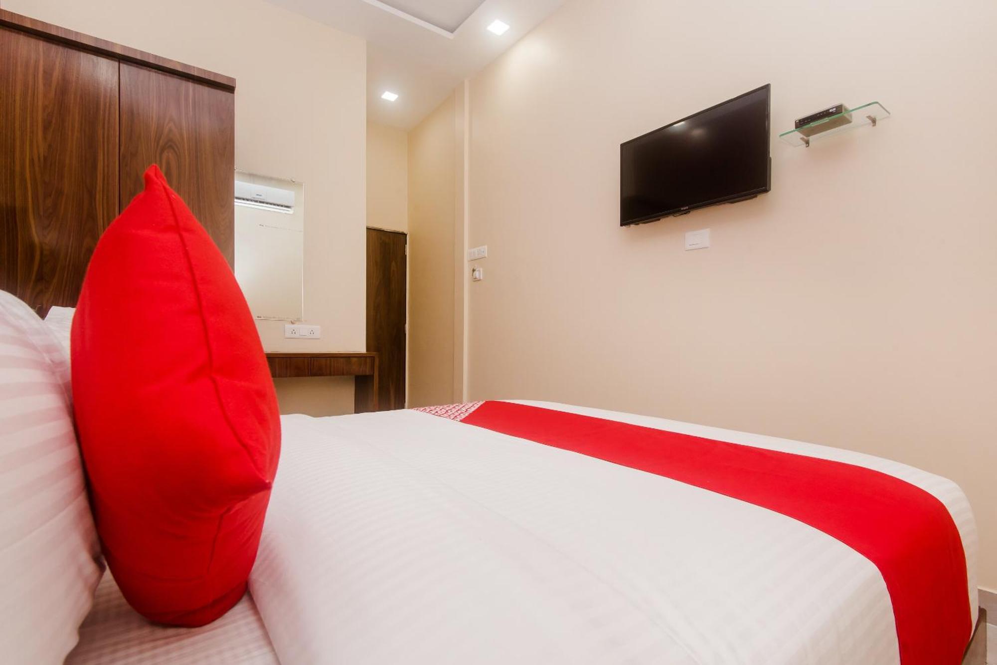 Hotel O Greenforest Near Airport Road Metro Station Mumbai Kültér fotó